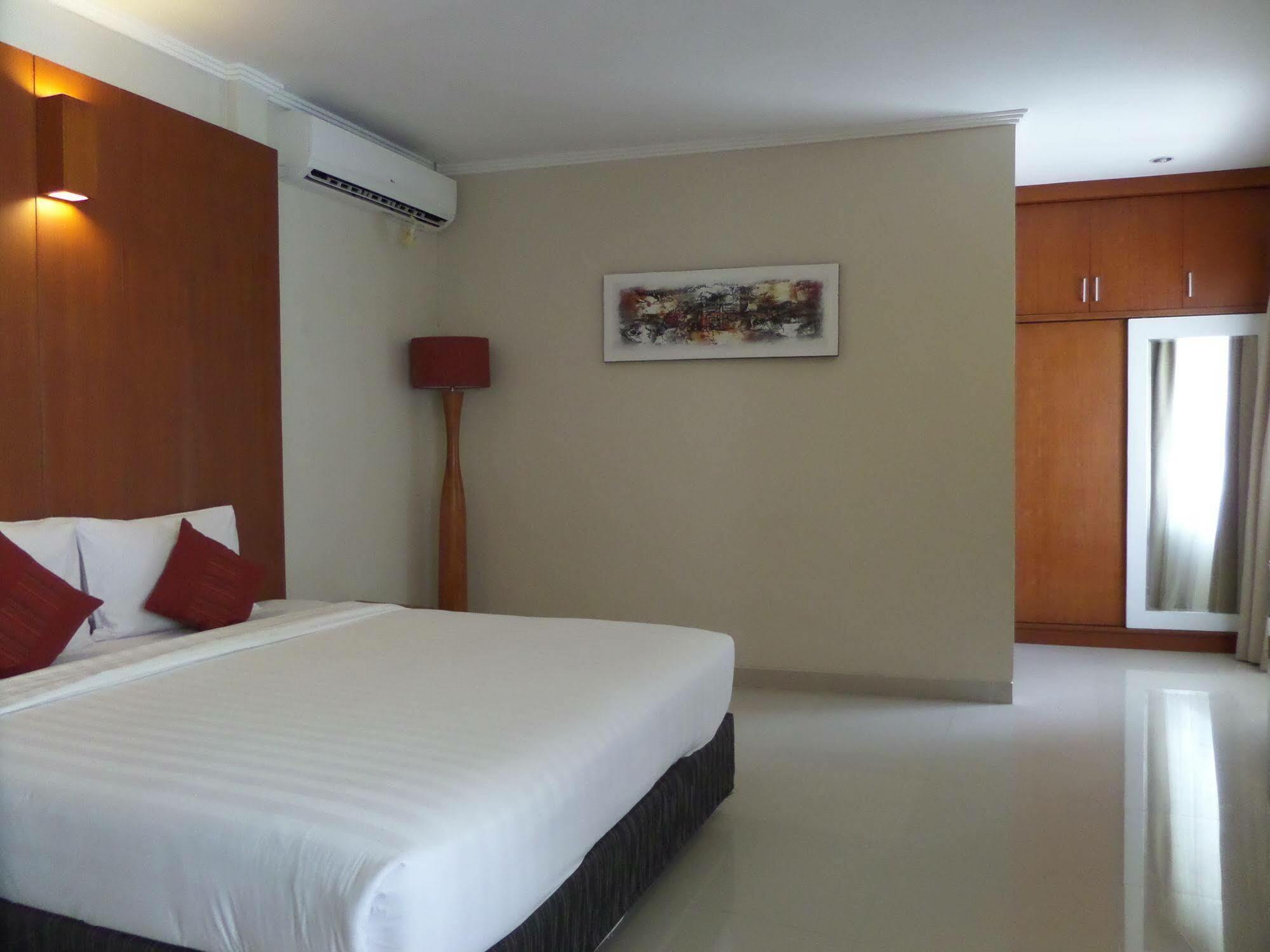 Svarna Hotel Санур Экстерьер фото